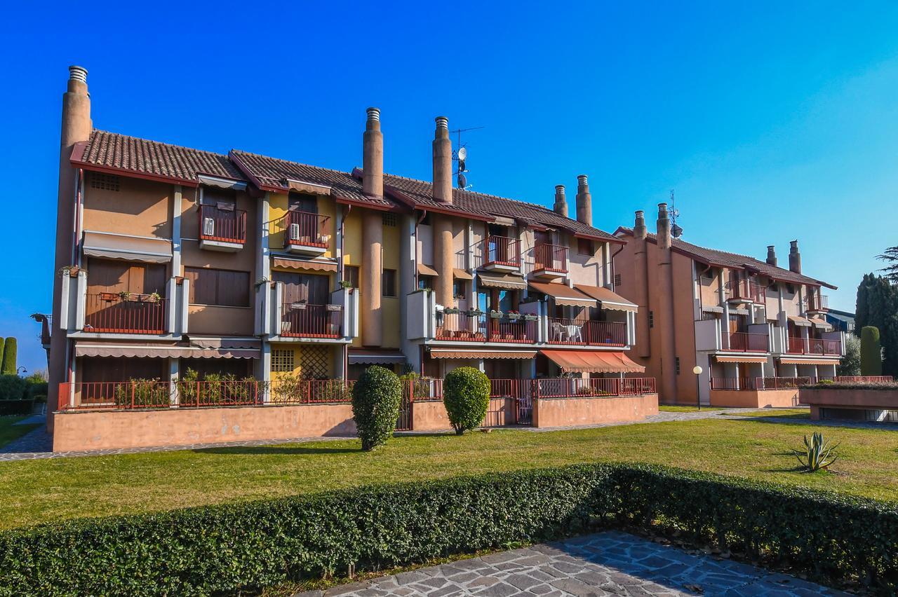 Barcone 1 Lägenhet Sirmione Exteriör bild