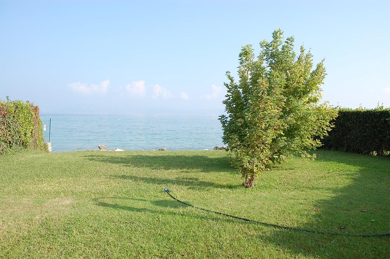 Barcone 1 Lägenhet Sirmione Exteriör bild